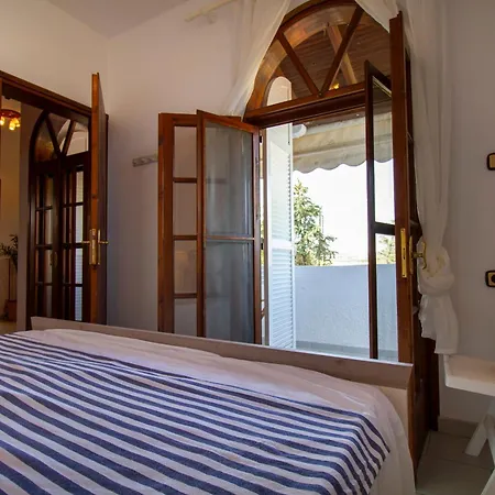 Eden Park - 7 Bdr - Yard * Sozópolis