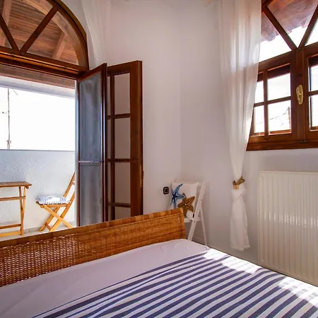 Villa Eden Park - 7 Bdr - Yard Sozópolis