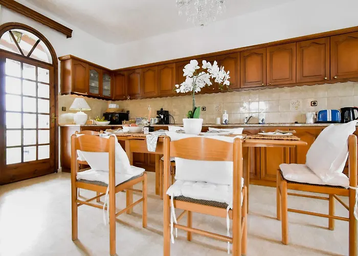 Villa Eden Park - 7 Bdr - Yard Sozopoli