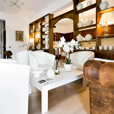 Βίλα Eden Park - 7 Bdr - Yard