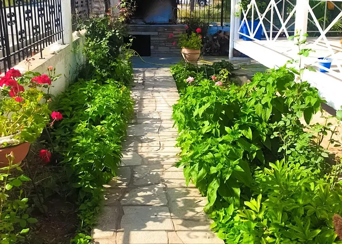 Eden Park - 7 Bdr - Yard Villa *