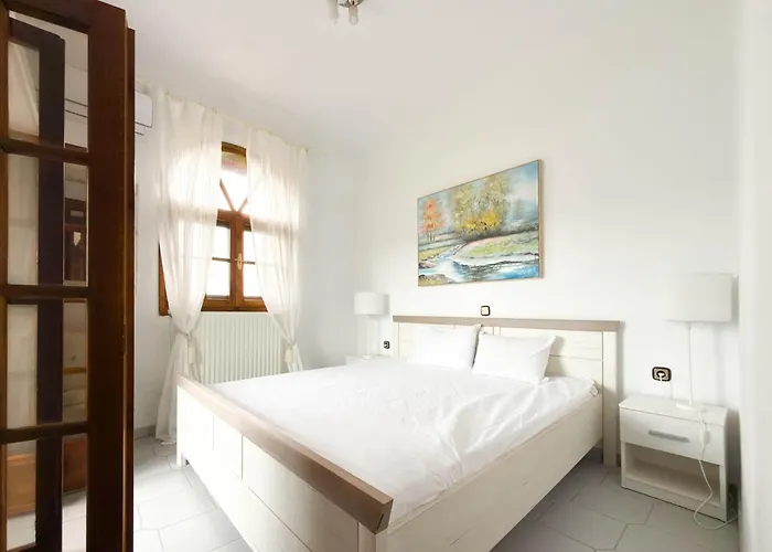 Villa Eden Park - 7 Bdr - Yard Sozópolis