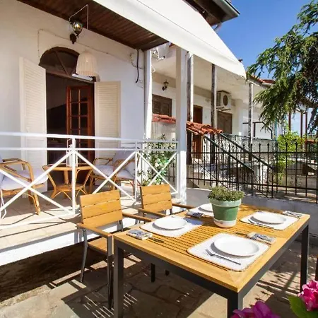 Villa Eden Park - 7 Bdr - Yard *